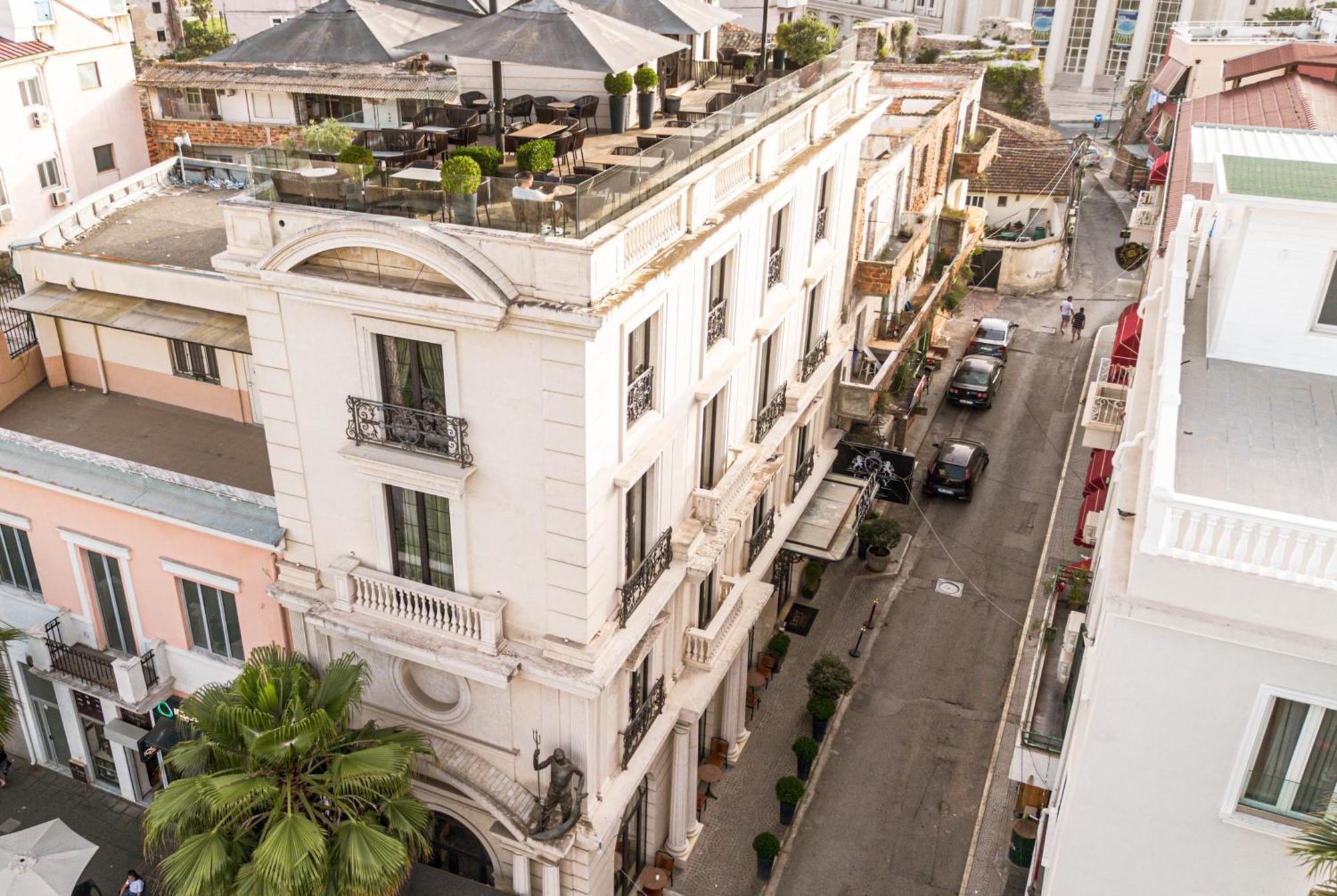Envy Hotel Durres Exterior photo
