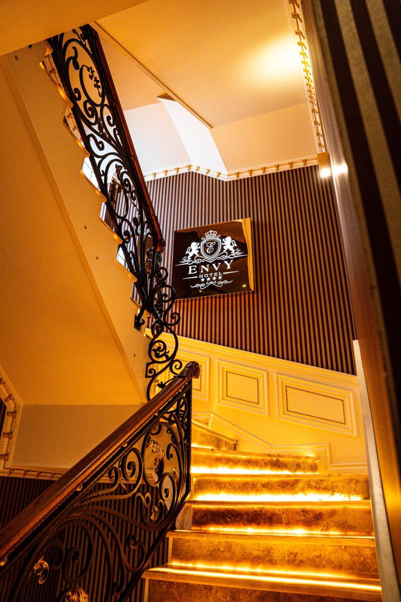 Envy Hotel Durres Exterior photo