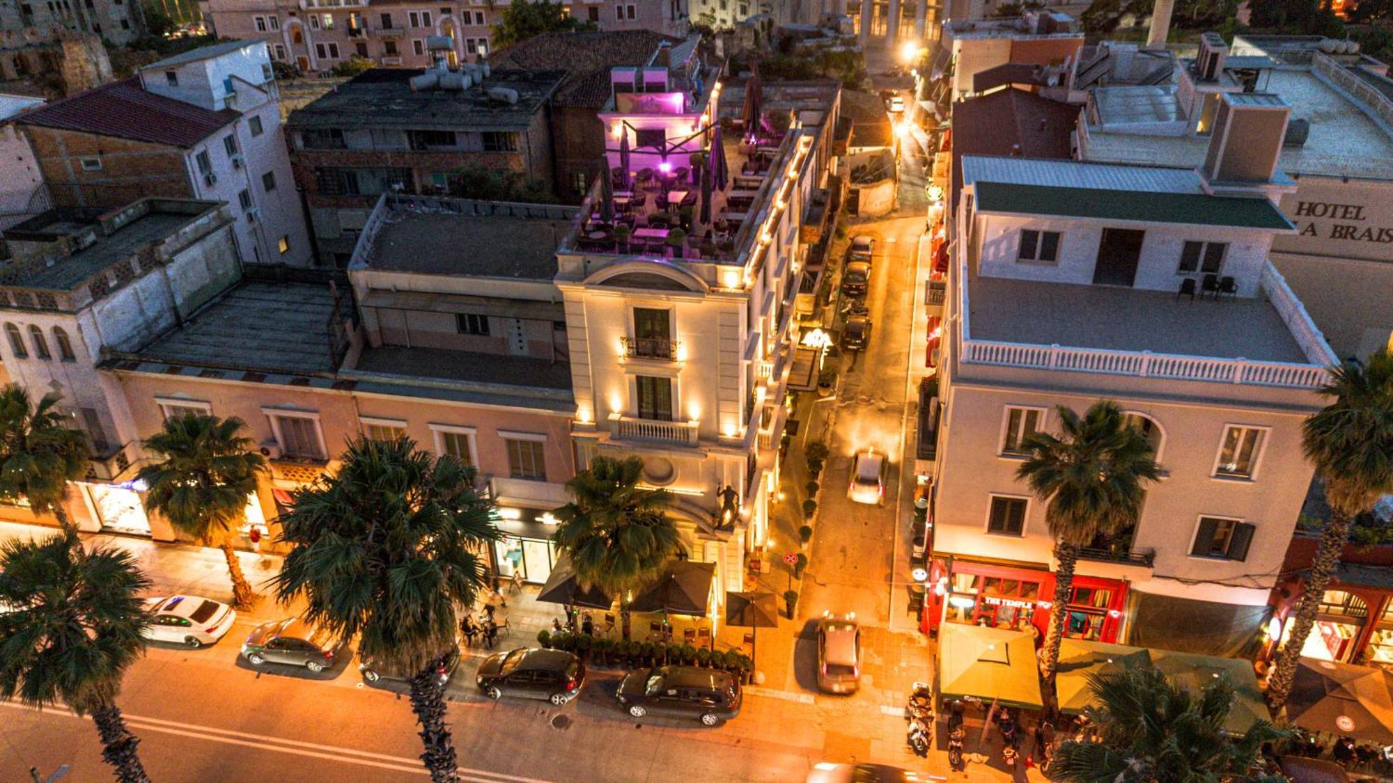 Envy Hotel Durres Exterior photo
