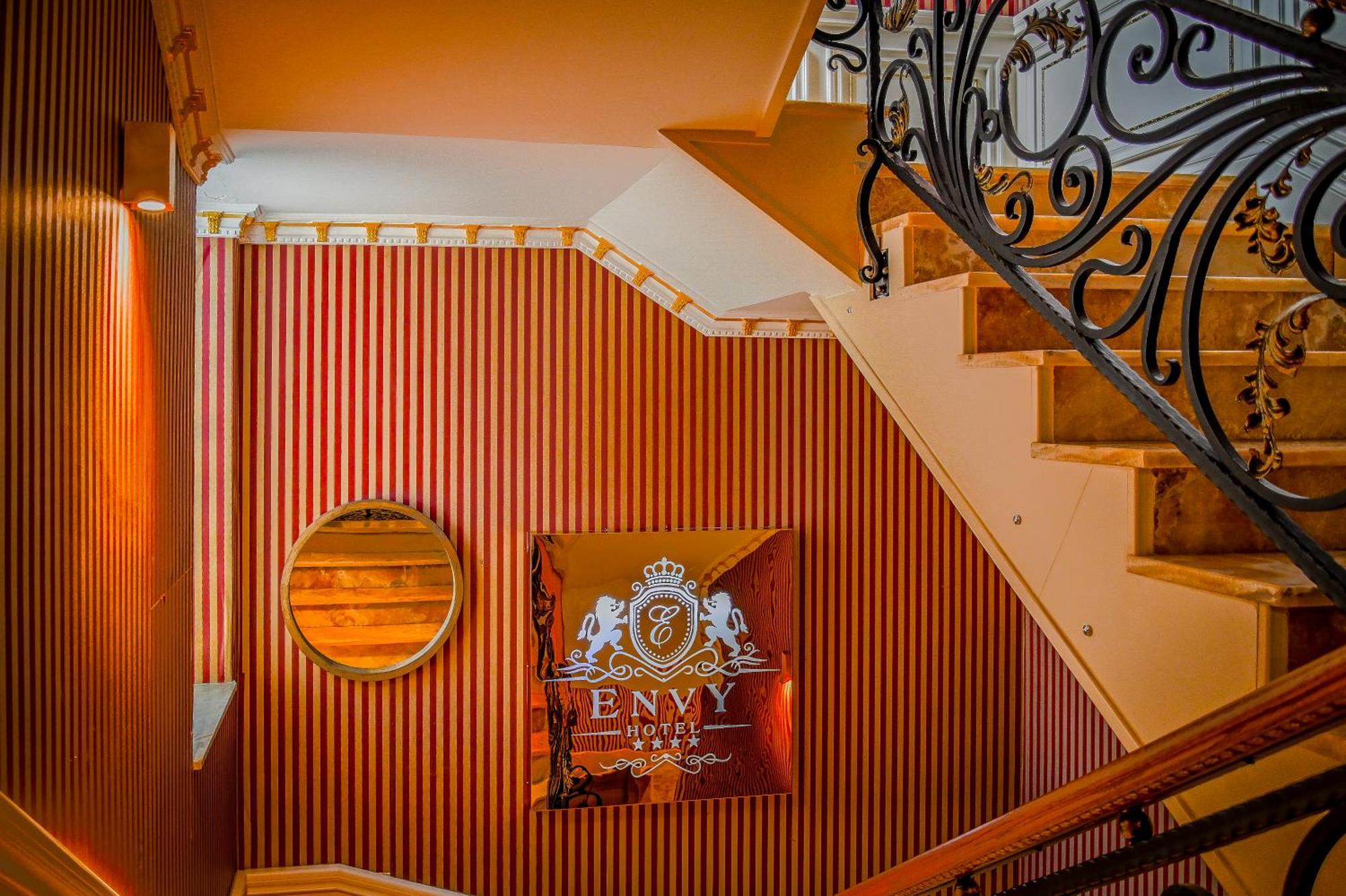 Envy Hotel Durres Exterior photo